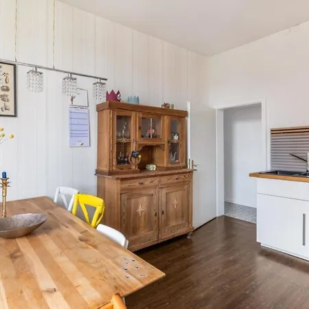 Apartment Grosse 4-zimmer Mit Burgblick, Kinder Wilkommen